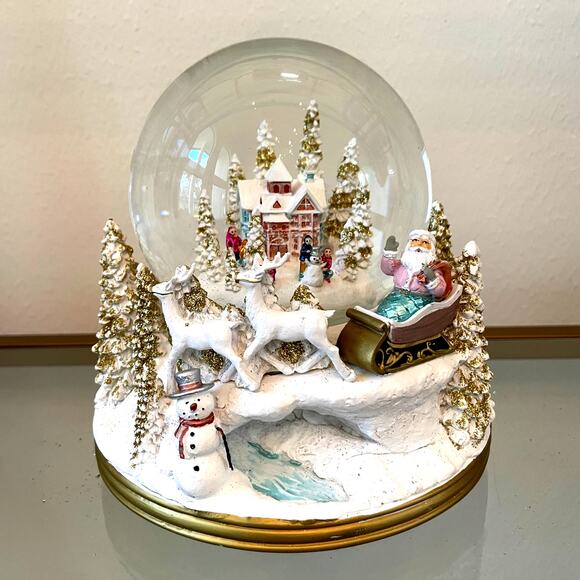 Martha Stewart Musical Santa Christmas Village Water Snow Globe NEW - Picture 2 of 16